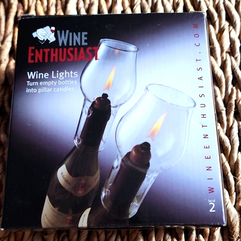 Wine Enthusiast wine lights set